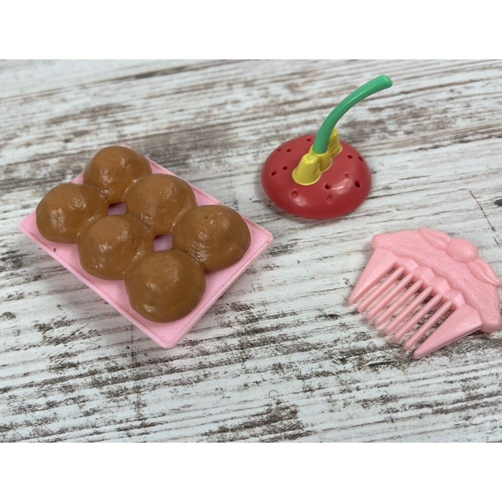 Vintage Cherry Merry Muffin Replacement Parts 1980's Shaker Top Muffin Tray Comb